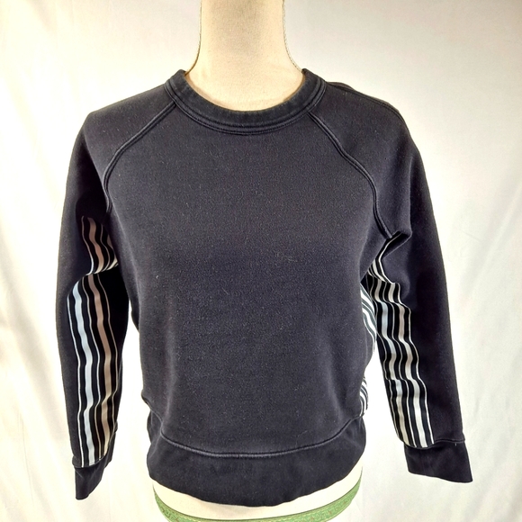 Athleta Black And White Striped Racer Cropped Sweatshirt - Picture 2 of 7